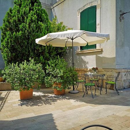 B&B Villa Maria Giovinazzo Extérieur photo